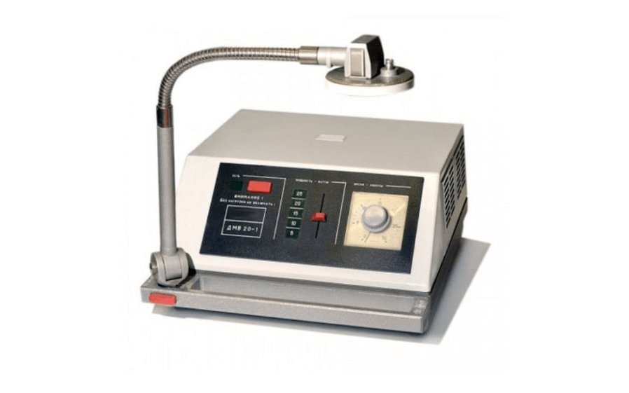 UHF přístroj pro léčbu prostatitidy